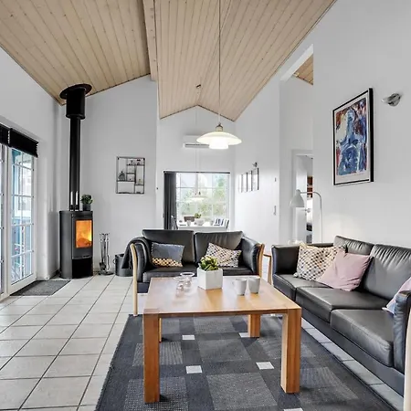 3 Bedroom Beautiful In בית נופש Nørre Nebel