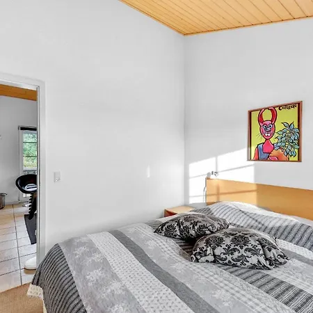 3 Bedroom Beautiful In Hébergement de vacances Nørre Nebel