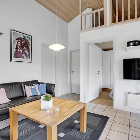 Prázdninový dům 3 Bedroom Beautiful In *