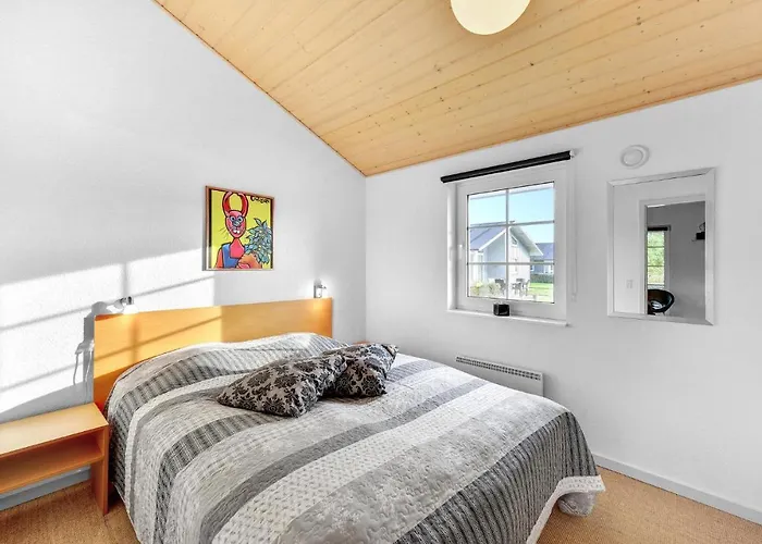 3 Bedroom Beautiful In Vakantiehuis